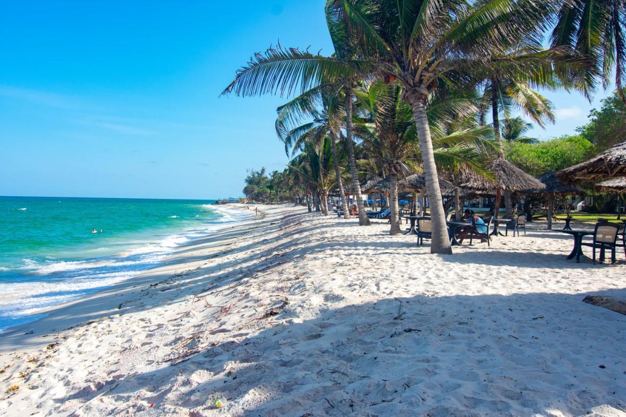 Jacaranda Indian Ocean Beach Resort Diani Beach Kültér fotó